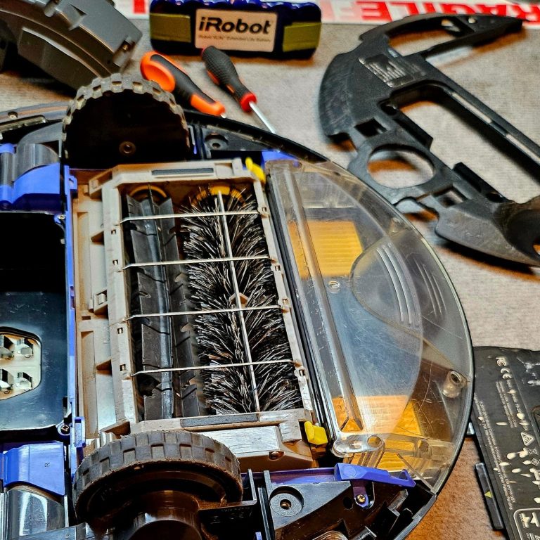 Mantenimiento de robot Roomba